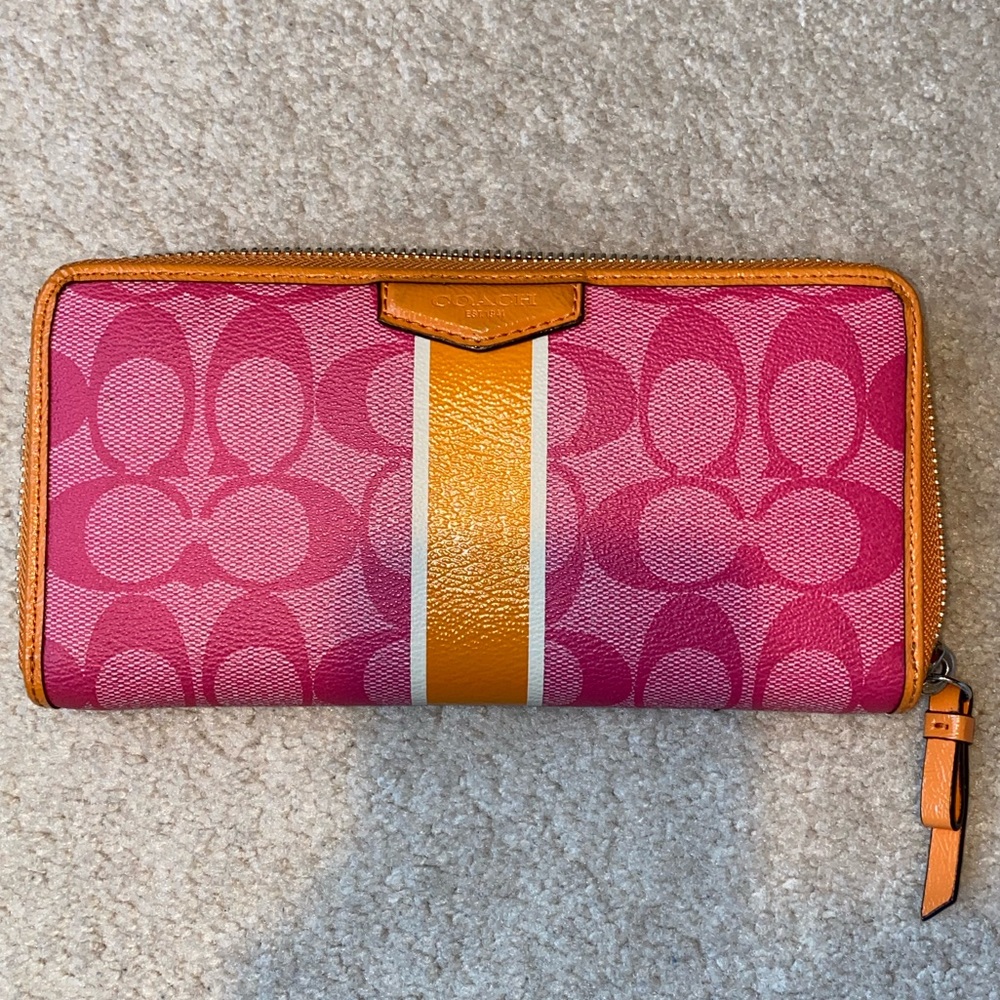 Coach wallet